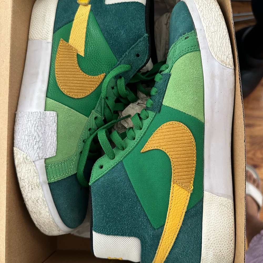 Nike SB Dunk Green and Yellow High-Top Sneakers
